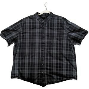 Men’s George Black Plaid Short Sleve Dress Shirt